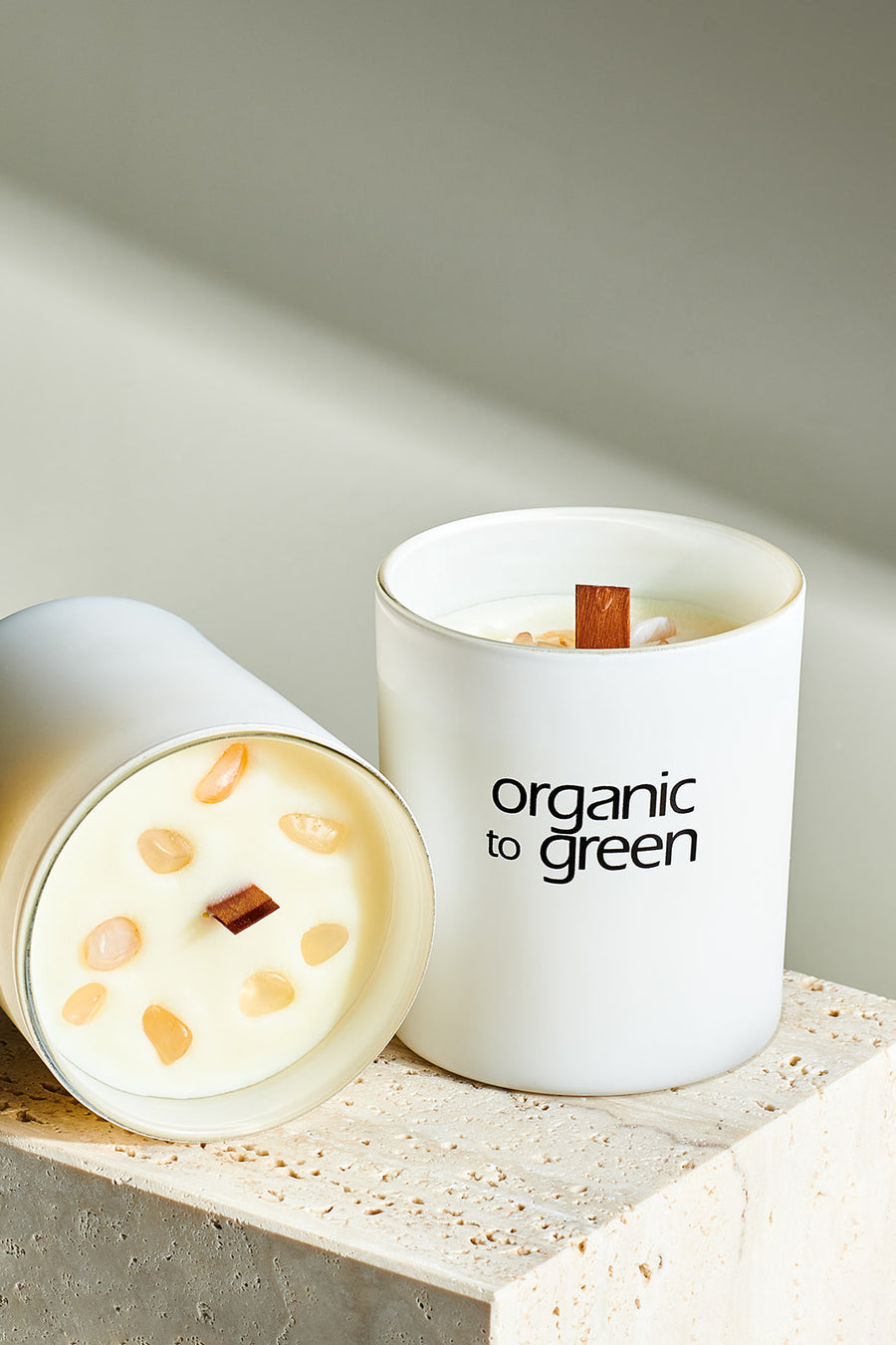 White Moonstone - Vanilla & Coconut CANDLE